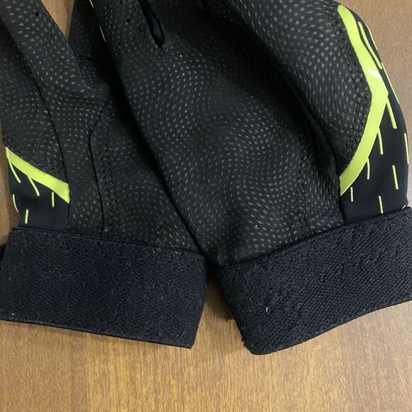 Under Armour Clean Up Batting Gloves Black Green Youth SM Baseball Softball - Picture 5 of 8
